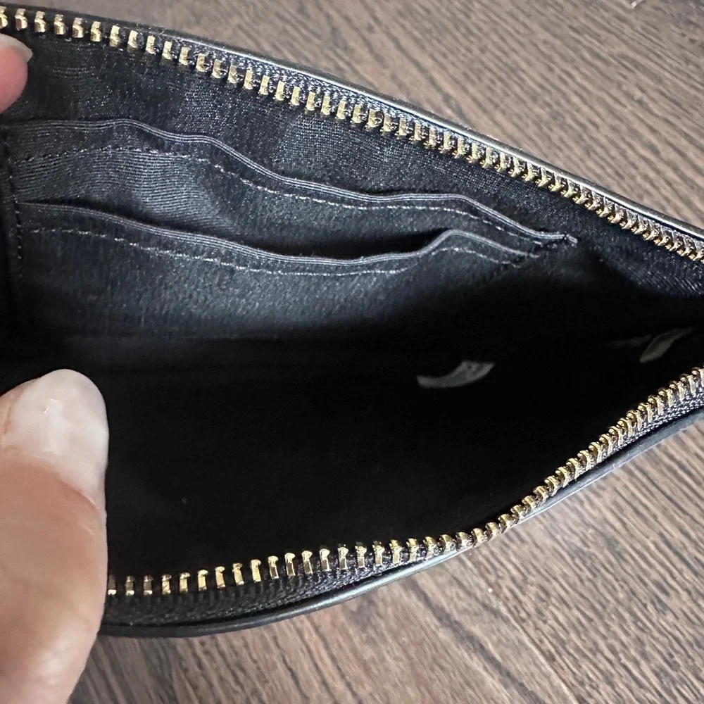 NEW Coach Wristlet Wallet - Shiny Finishing - Picture 6 of 6